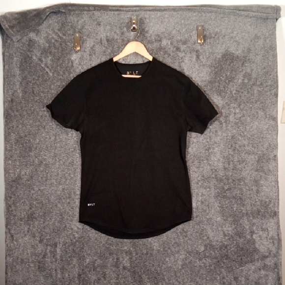 Bylt Basic Short Sleeve Gym Mens Shirt Color Black Size Large - Picture 1 of 7